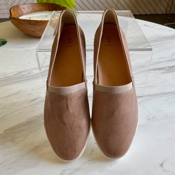frye melanie slip on grey